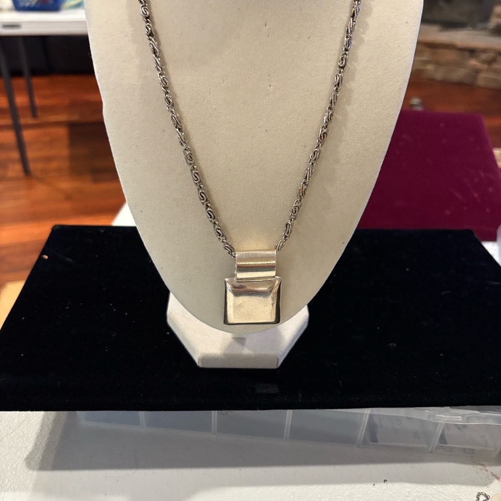Modern 925 Silver Geometric Silver Pendant Necklace